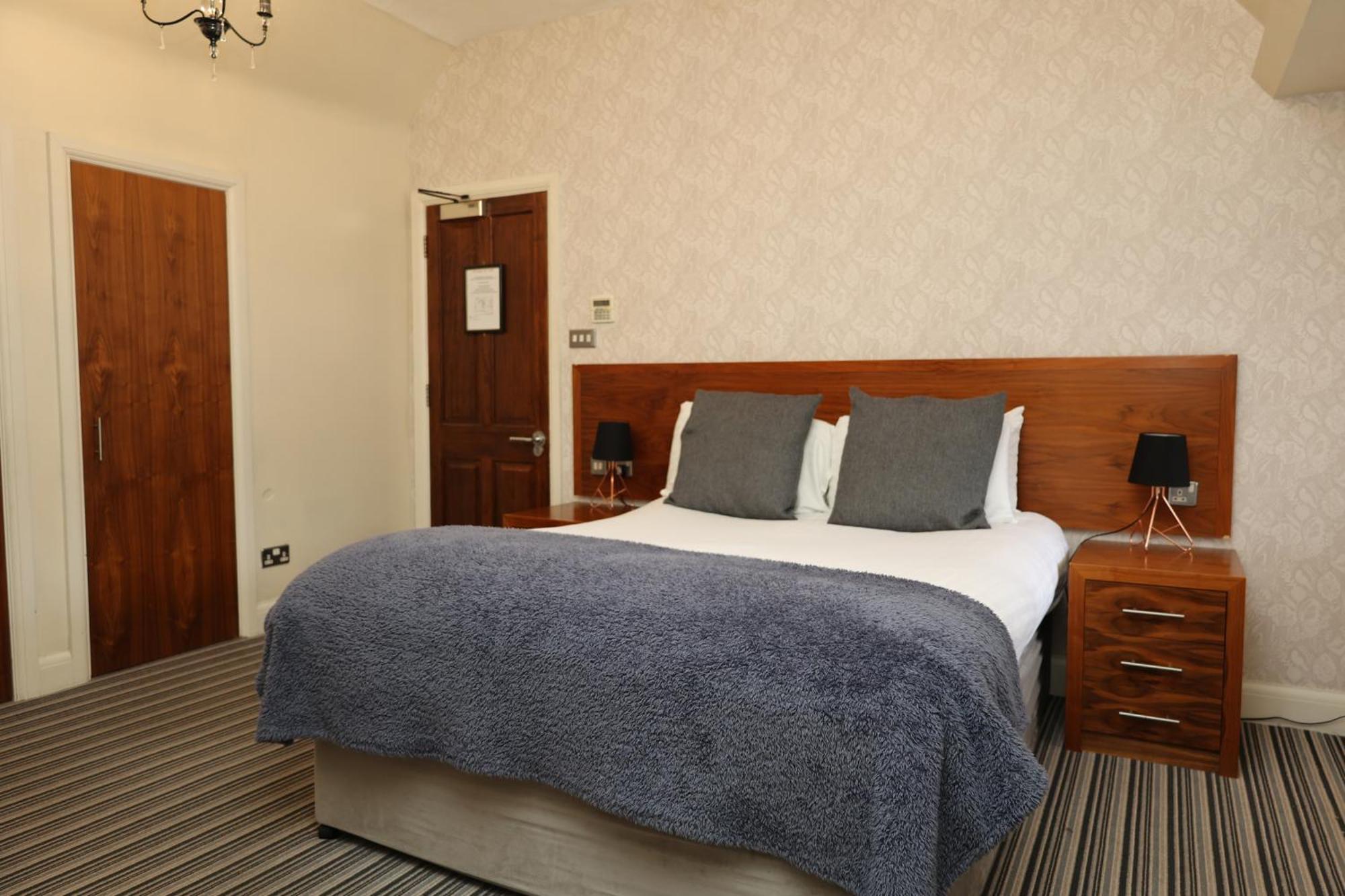Hotel The Olde Kings Arms Hemel Hempstead Esterno foto