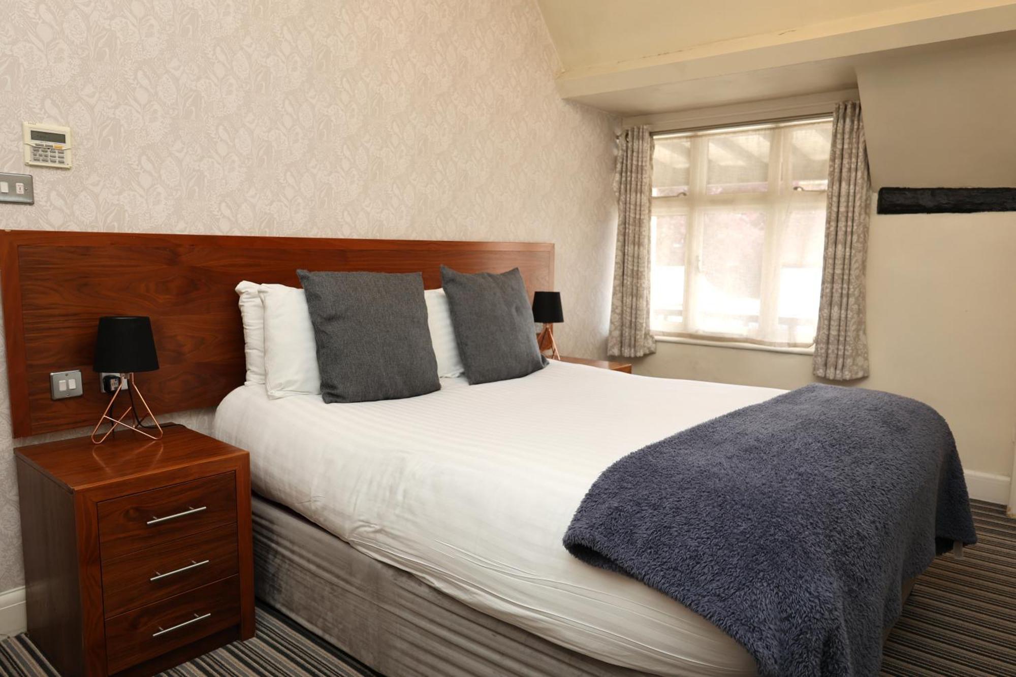 Hotel The Olde Kings Arms Hemel Hempstead Esterno foto