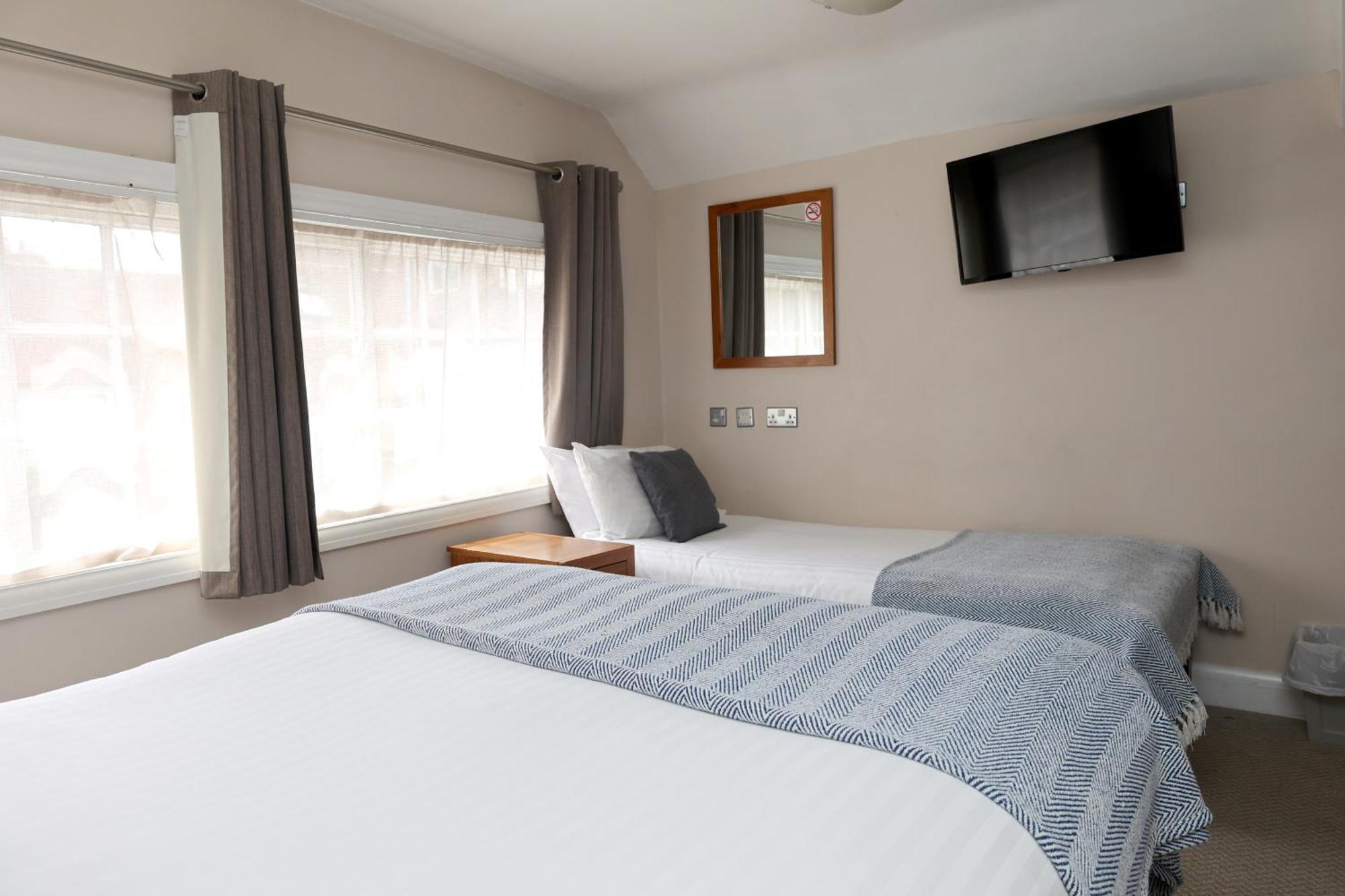 Hotel The Olde Kings Arms Hemel Hempstead Esterno foto